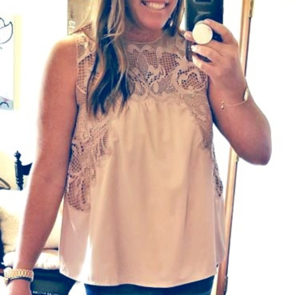 Chelsea28 lace detail sleeveless top size large